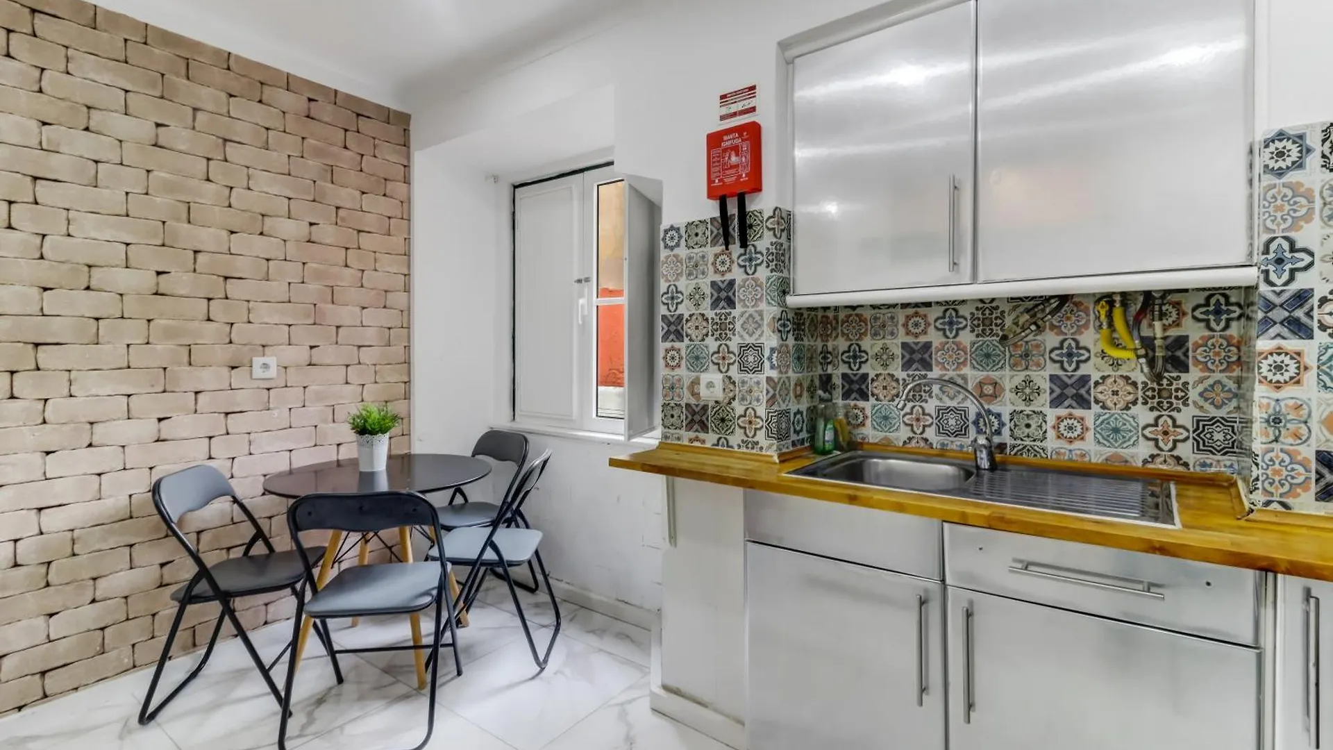 Liberty Duplex Apartment Lisbon